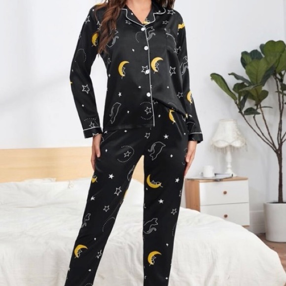 Cartoon pj set - Picture 1 of 2